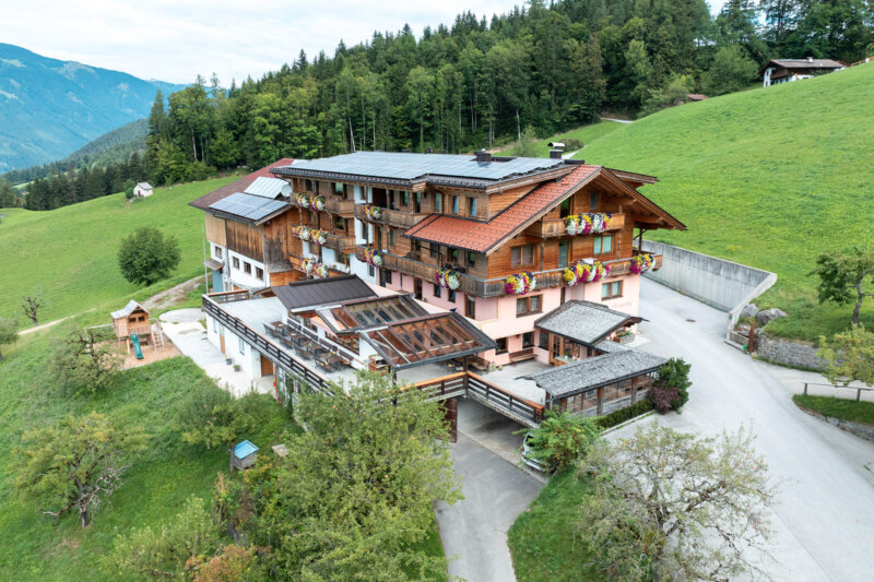 2026-08-26_Pinzgerhof_LR-74